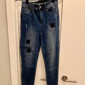 Distressed Ankle Jeans